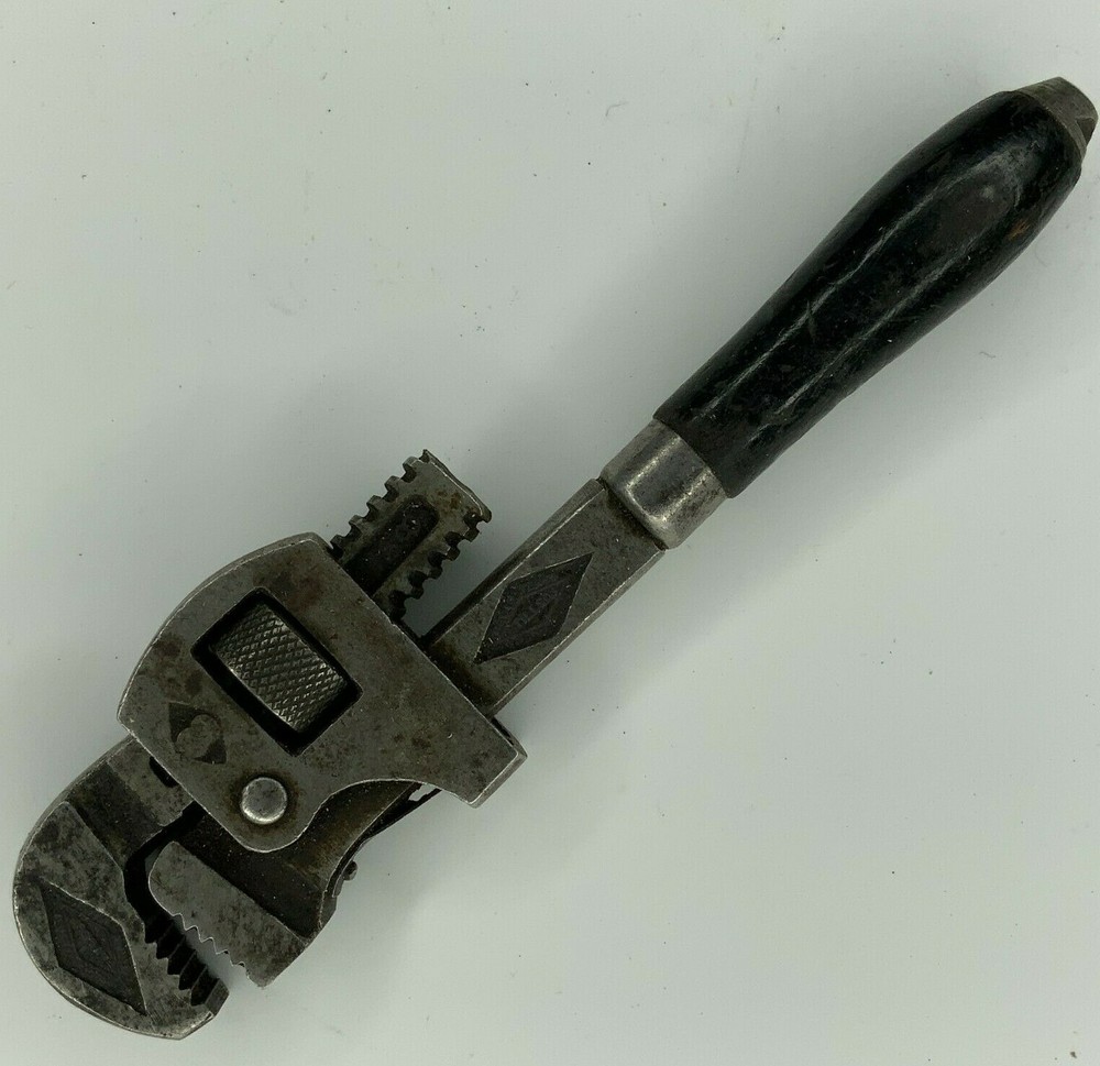 Stillson Walworth #8 Wood Handle Monkey Adjustable Pipe Wrench Good Condition