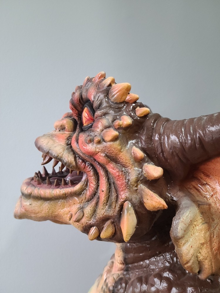 NECA Gremlins 1:1 Replica Stunt Puppet Brown Gremlin Figure