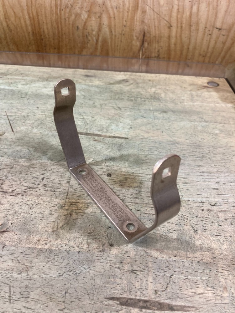 Coleman 4A Gas Iron - Handle Bracket
