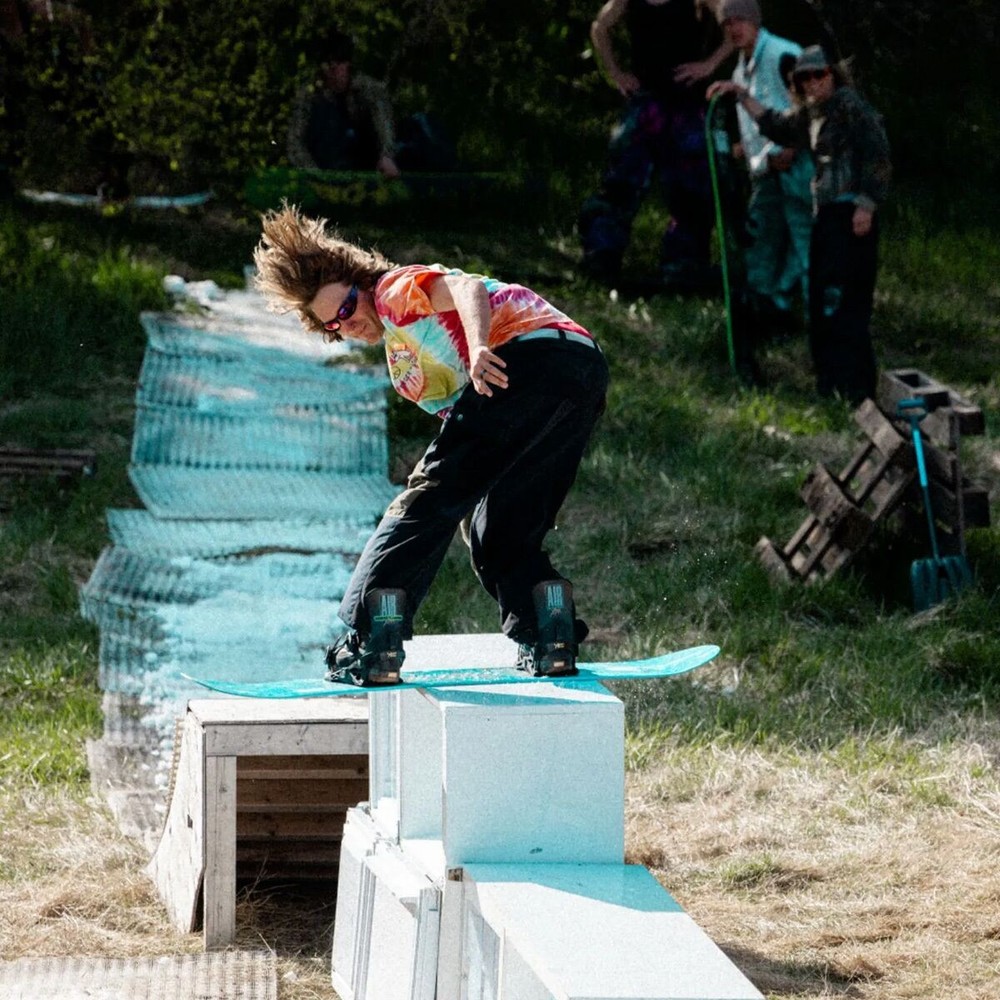 Yes. Airmaster 3D Snowboard - 2026