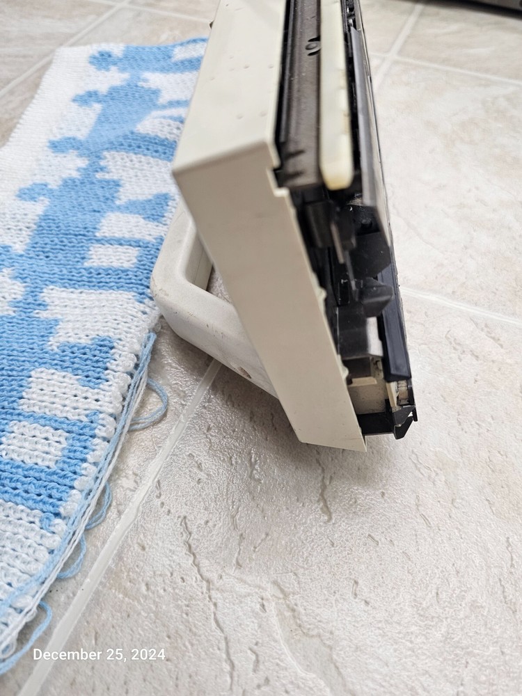 Passap E6000 Knitting Machine Front Lock (Carriage) - TESTED