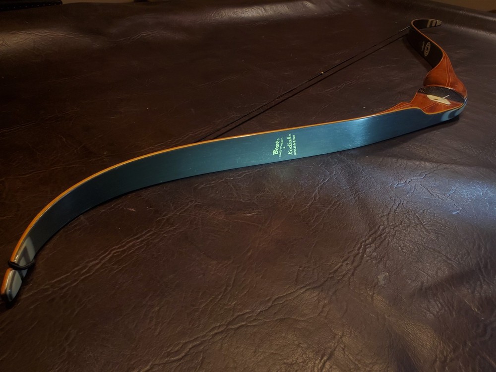 Golden Bear recurve bow 60#