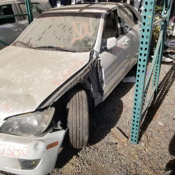 02-05 LEXUS IS300 NAVIGATION DVD PLAYER