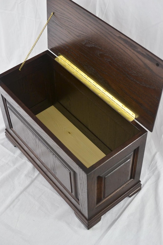 Slipper chest. NEW! Oak. 23". CQ-2-75