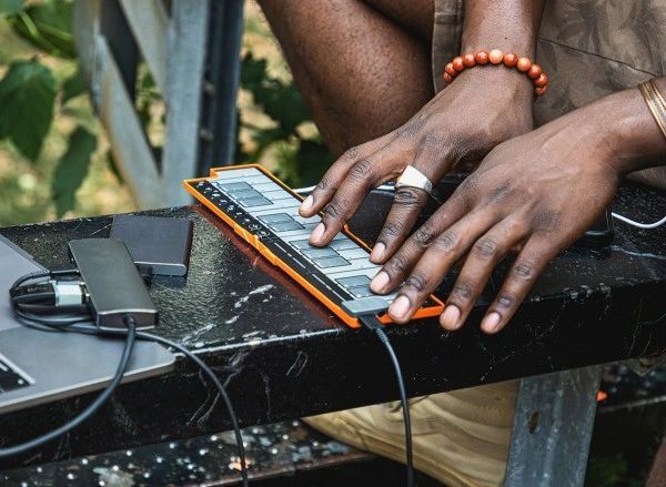 Korg nanoKEY Fold Keyboard. Beige.