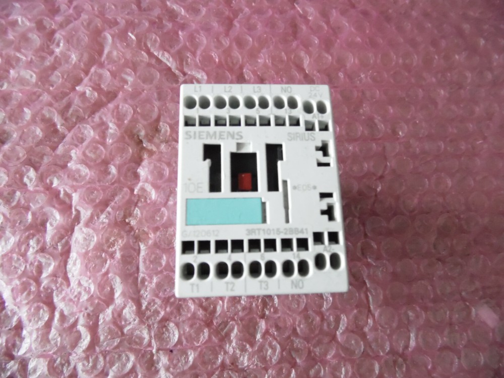 Siemens 3RT1015-2BB41, Contactor 24VDC, Used Good Condition
