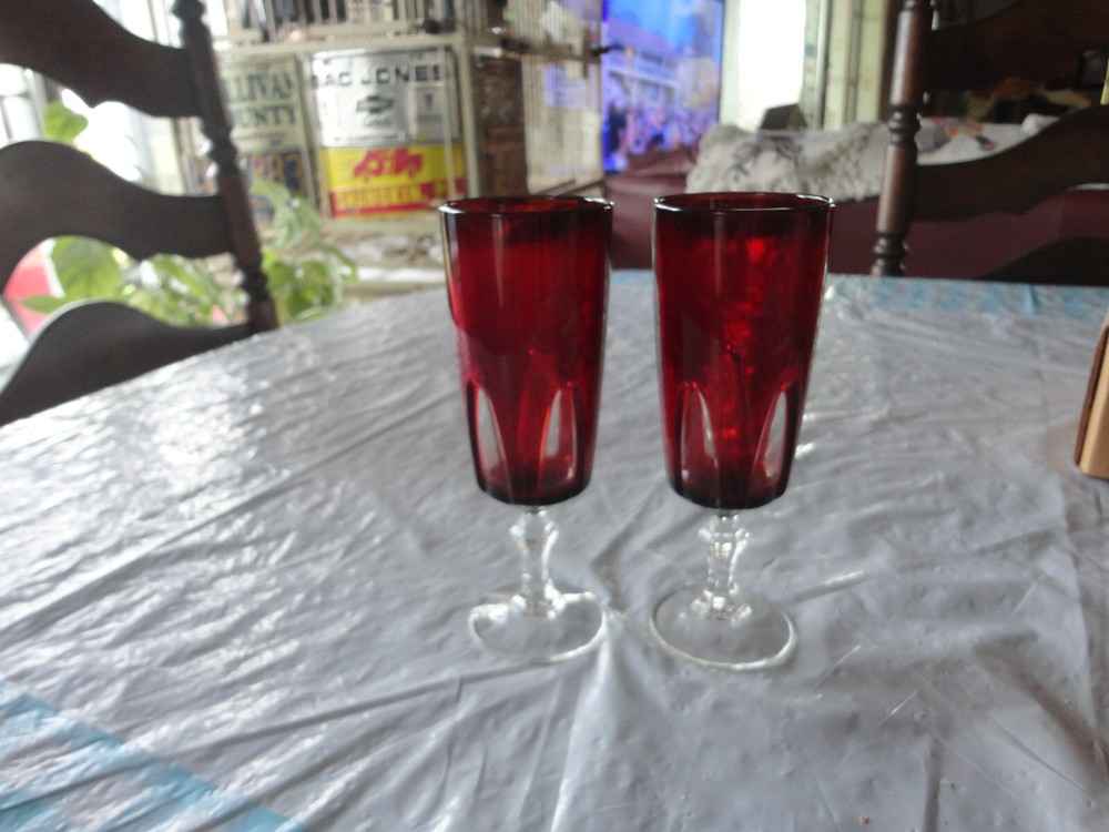 Arcoroc Luminarc Cristil D'Arques ruby red Gothic 6" parfeits (2)