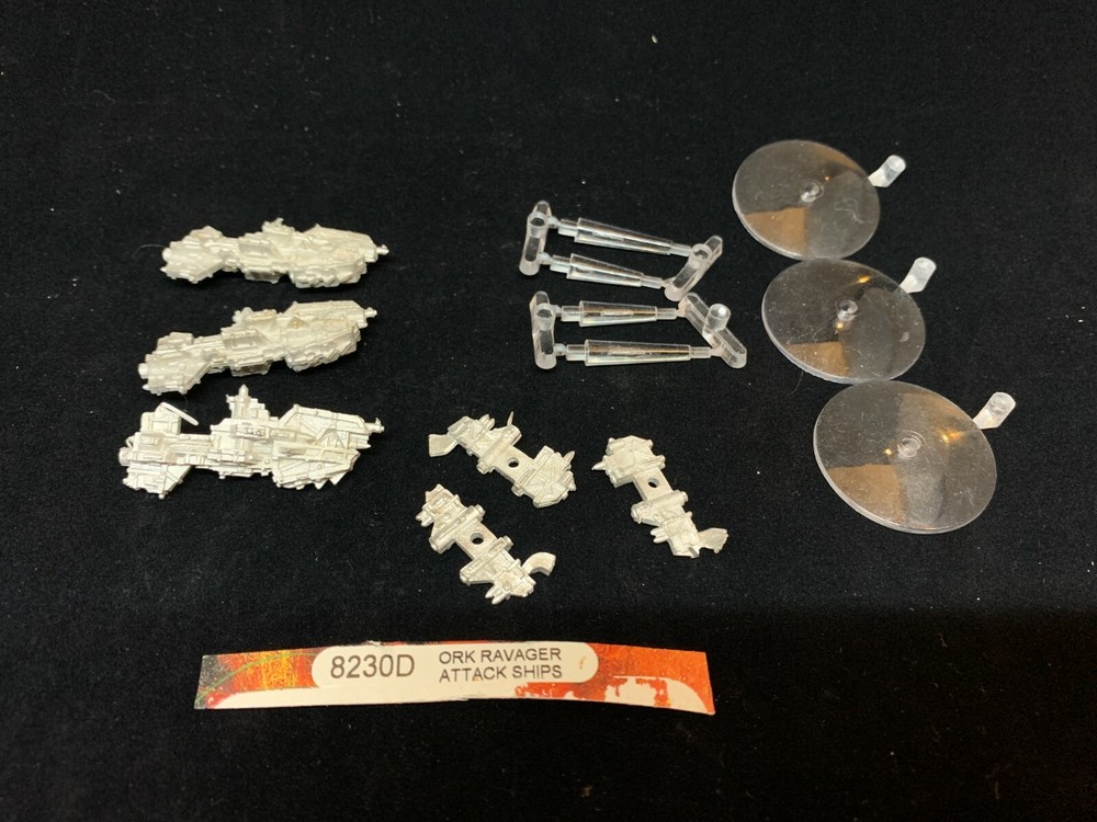 Battlefleet Gothic 8230D ORK RAVAGER ATTACK SHIPS New - No Box OOP