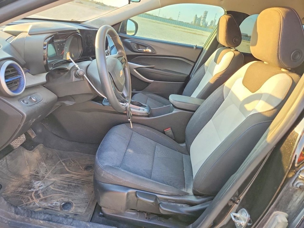 TRAX 2024 Speedometer 3848139