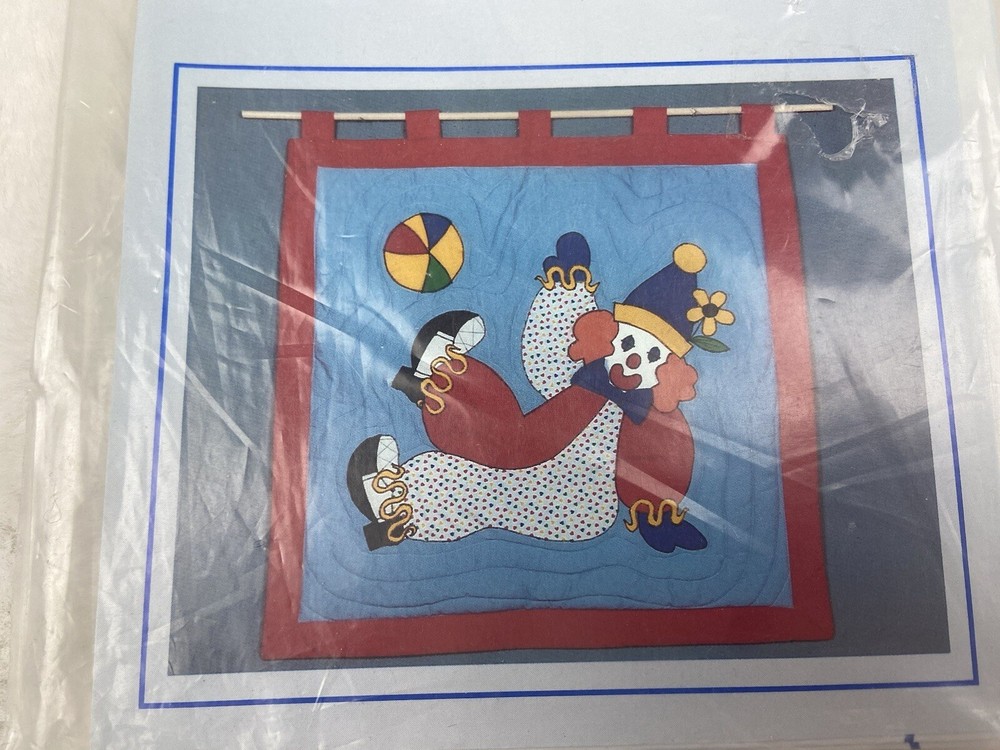 Clowning Around Applique Wall Quilt pattern Buildables Clown