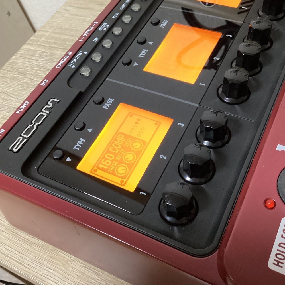 ZOOM B3 bass multi-effector