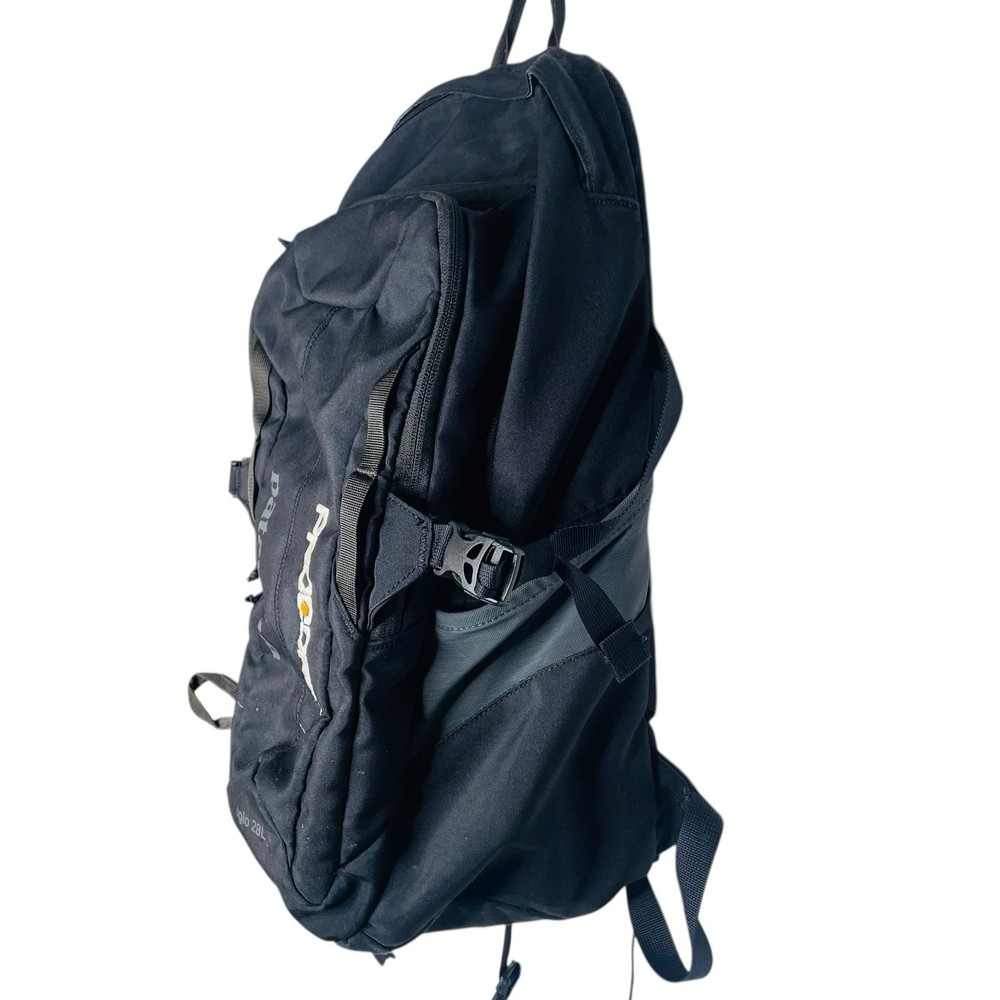 Patagonia Refugio 28L Backpack Black PROCORE Logo Urban Outdoor Solid Built