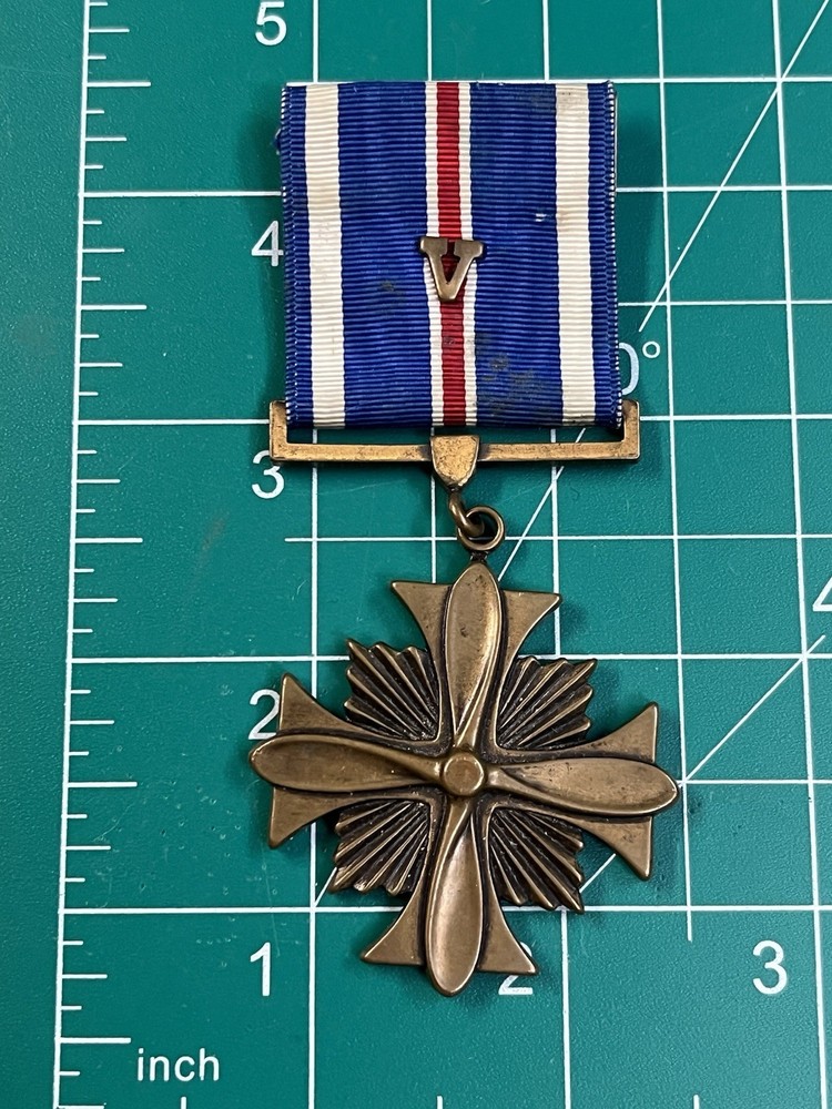 Post WWII DFC Distinguished Flying Cross w/ v Device