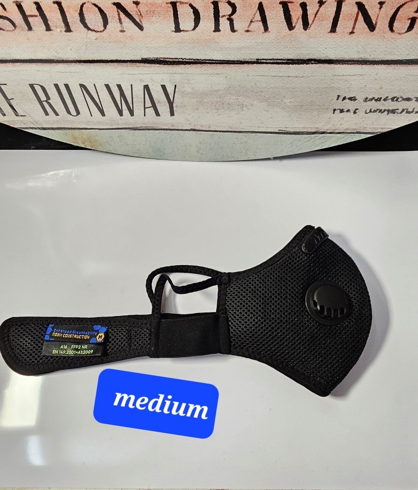 Mask 1 Pack Medium Black Mesh come w 6 filter Active Carbon Filter Valve