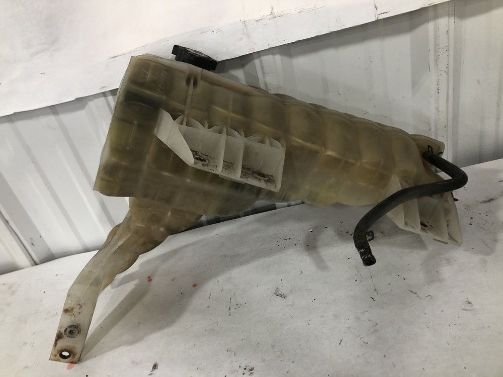 2012-2018 Peterbilt 579 Radiator Overflow Bottle - Used
