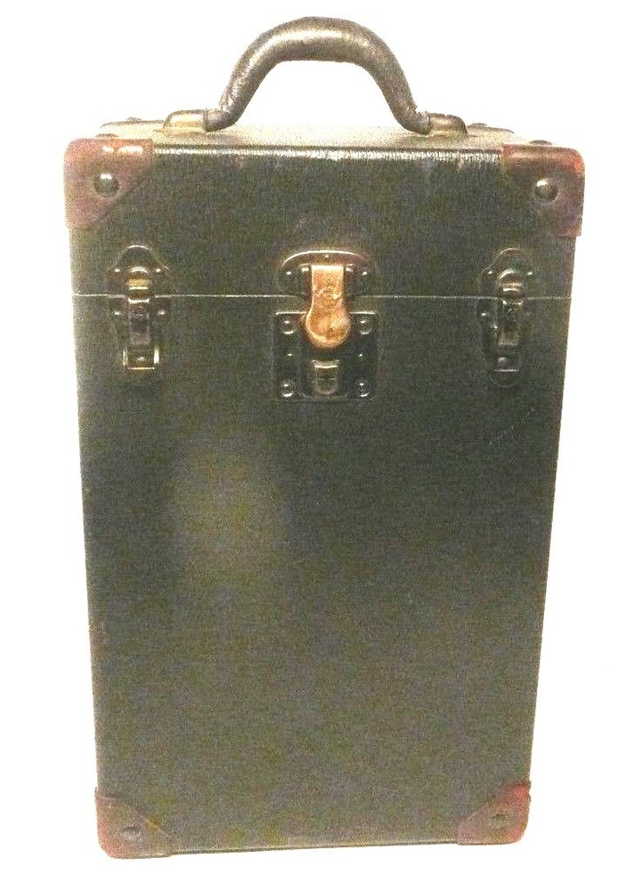 16mm KODAK "E" PROJECTOR CARRYING CASE w/ HANDLE - 17" x 11" x 8" - nice