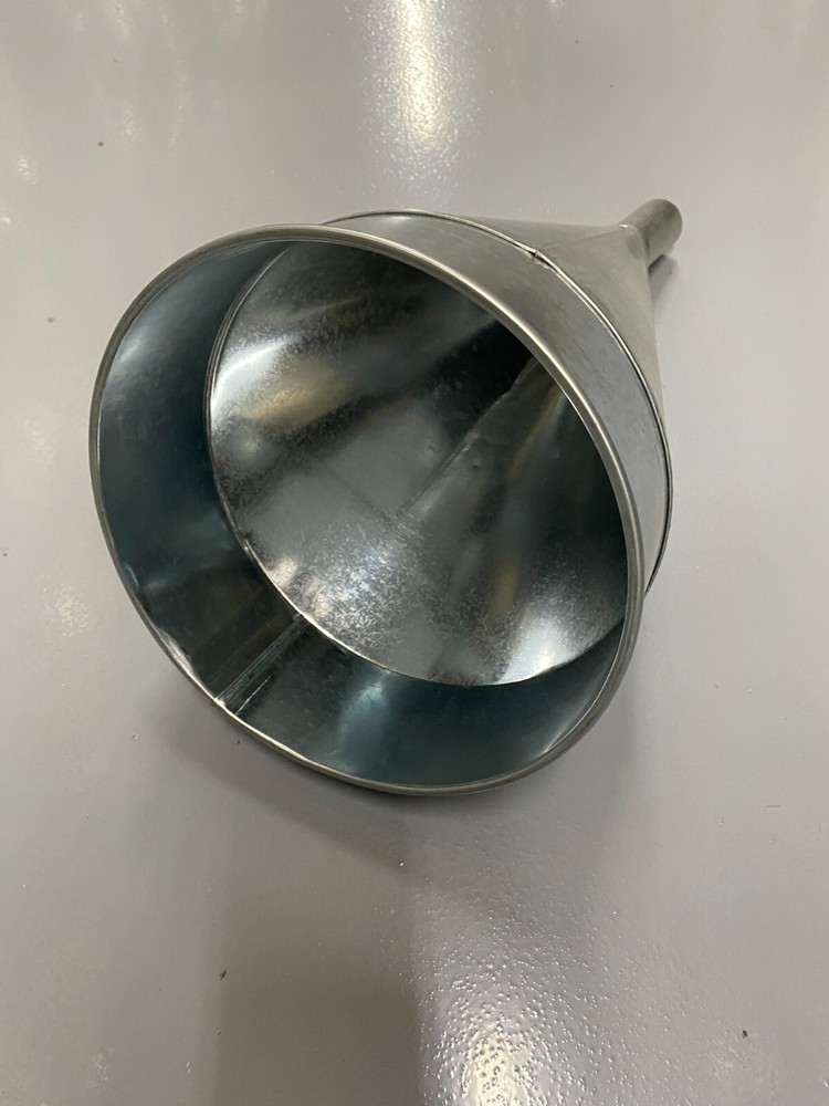 Plews 75-002 Funnel Galv 5 Quart Offset