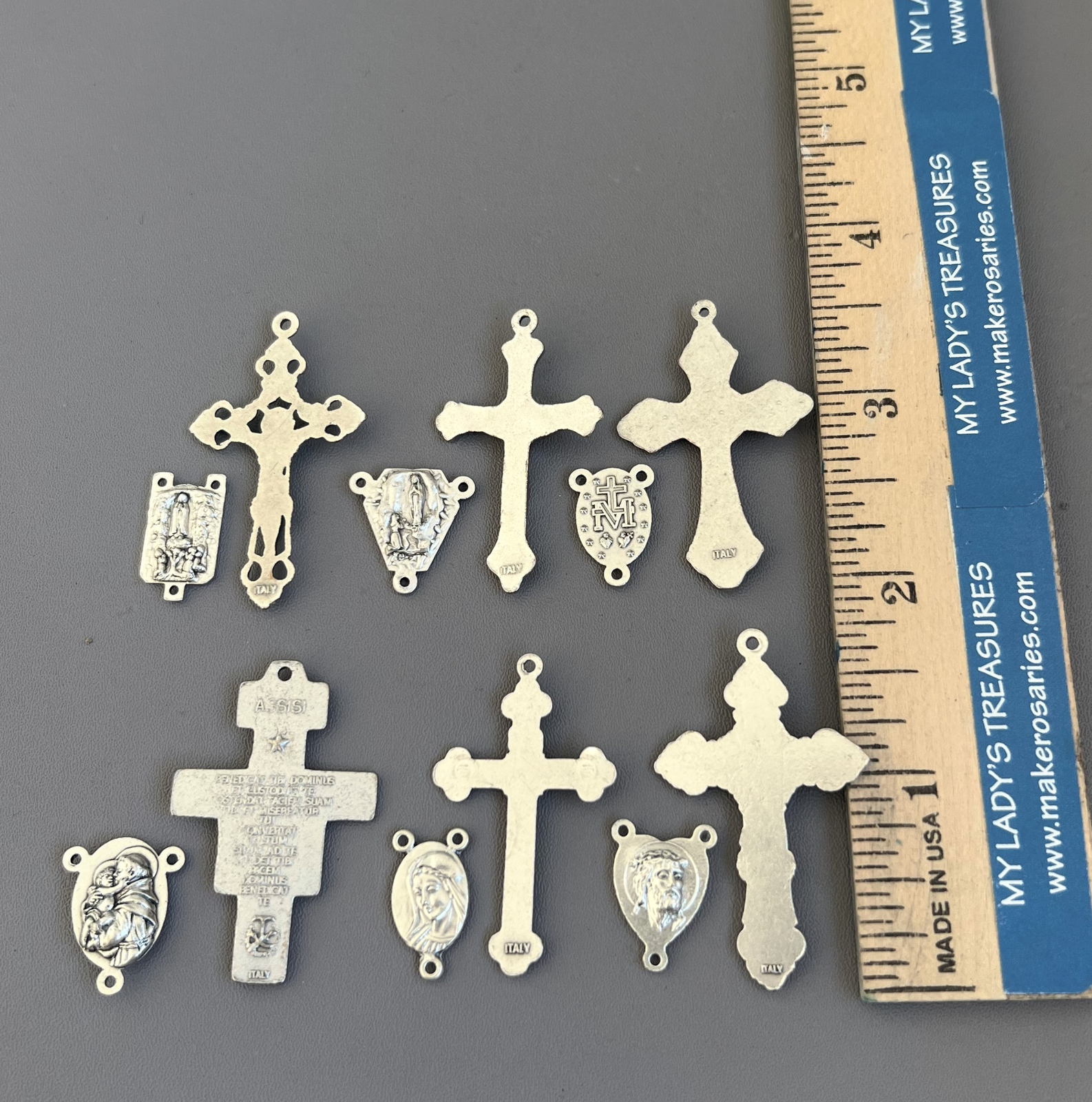 12 Crucifixes & Rosary Centers Make ITALY Rosaries Part Centerpieces S112 SET B*