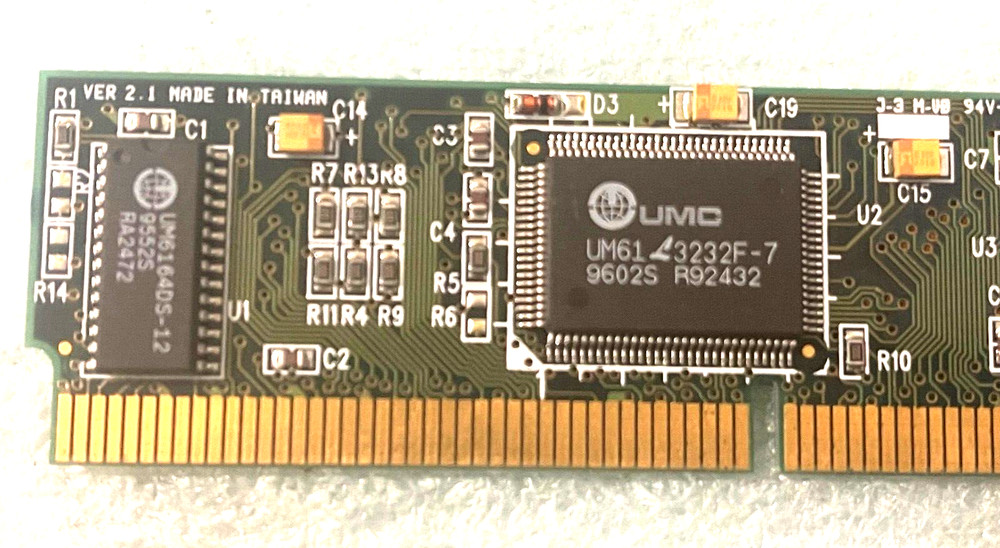 PULLS UMC UM61 3232F-7 VER 2.1 TWO CHIP 256K SYNC CACHE MODULE RM2-CMP55