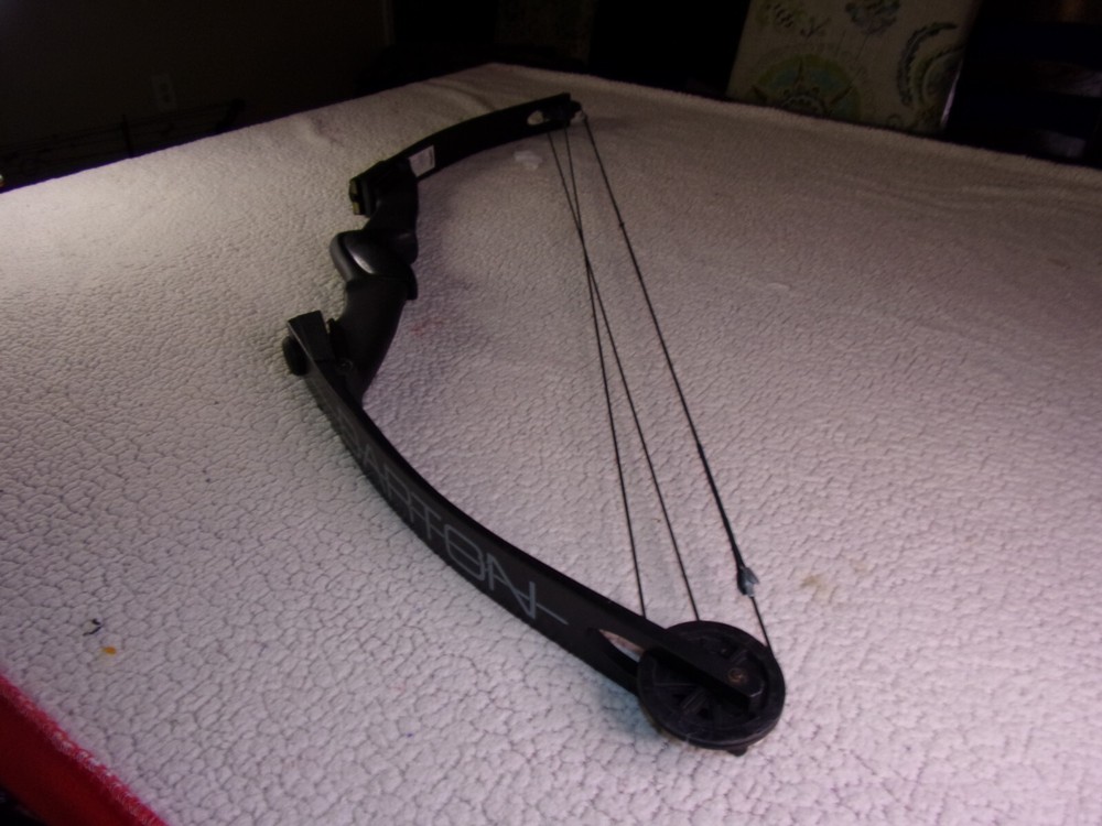 Darton SL30 Right Hand Compound Bow Very good