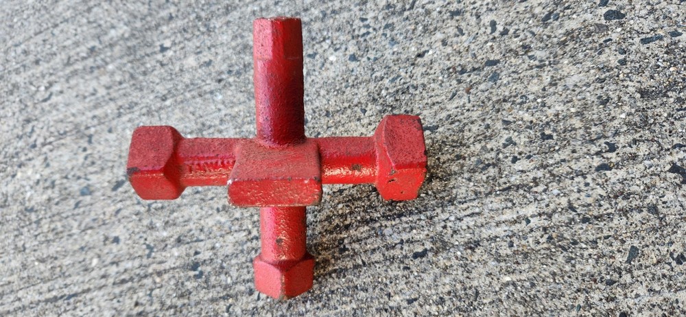 PLUMBING 6 WAY COUNTERSUNK PLUG WRENCH