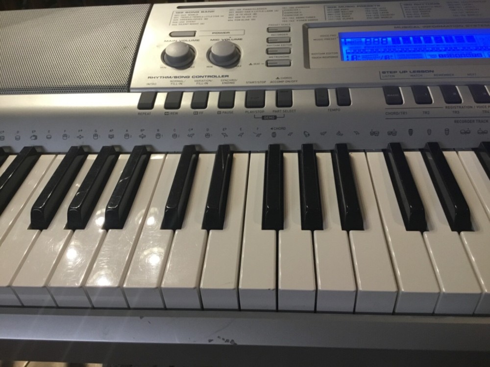 casio wk210 76 key workstation loaded has it all nice rig
