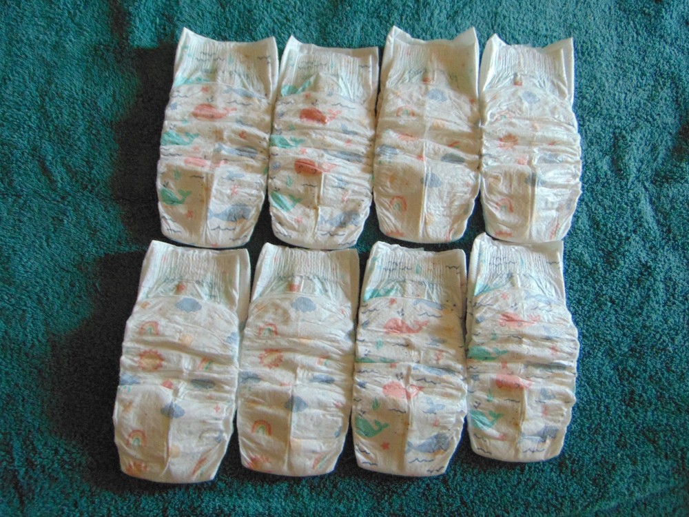 8 Quantity Target Up and Up Size 8 Disposable Diapers Sampler Sample Pack