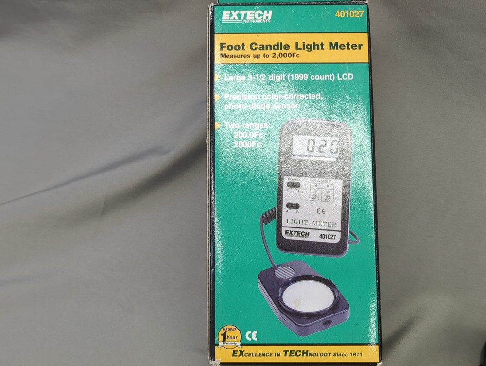 EXTECH 401027 FOOT CANDLE DIGITAL LIGHT METER 200FC 2,000FC FOR BASIC LIGHTING