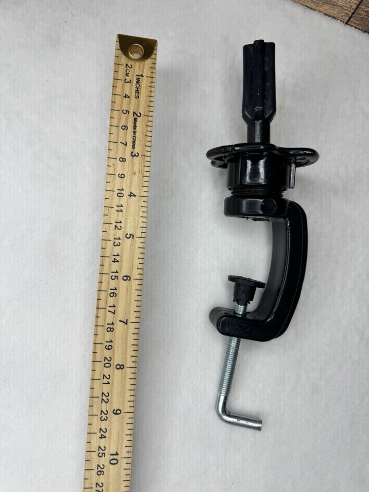 COSMETOLOGY MANNEQUIN HEAD CLAMP HOLDER