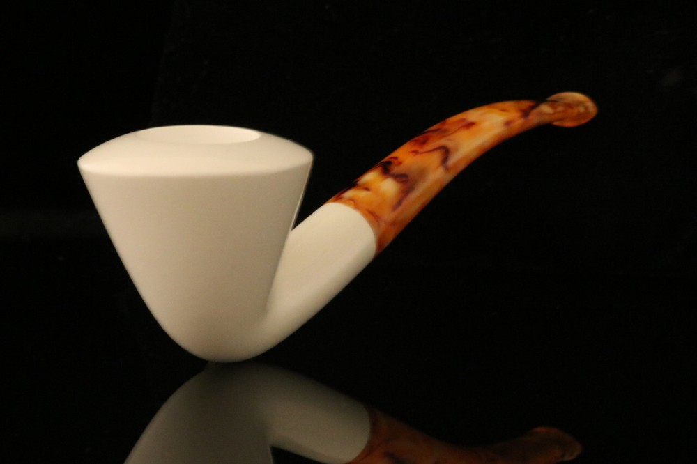 Modern Dublin Block Meerschaum Pipe with fitted case M1458