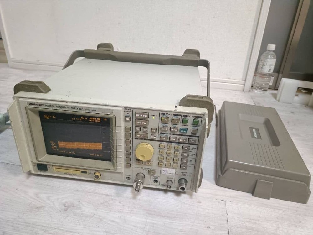 Imperfect - Advantest R3365A Spectrum Analyzer