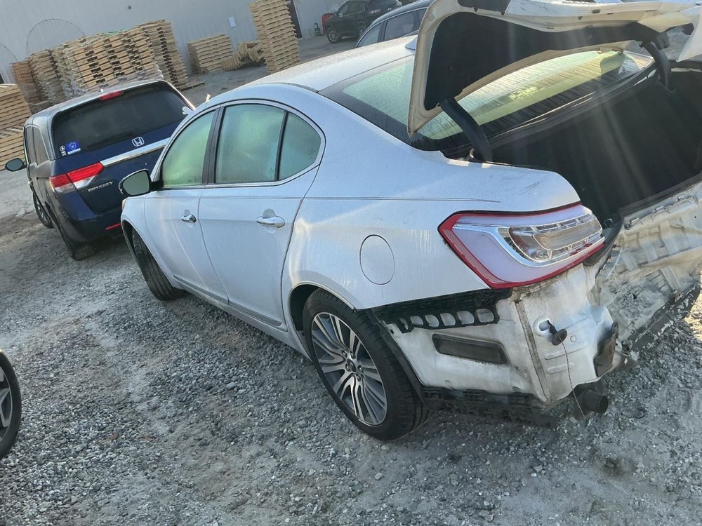 Fuse Box Engine Without Rain Sensor Fits 16 CADENZA 5023281