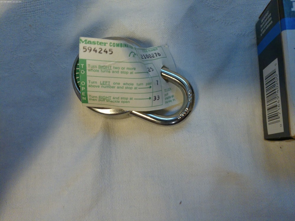 Master General Use Medium Security Combination Padlock (1 7/8") #1525 NEW