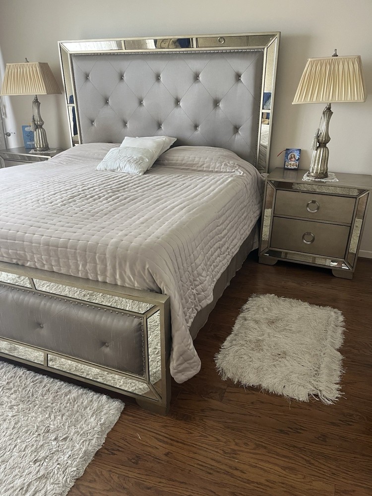 Nice And Clean Beautiful Bedroom Set