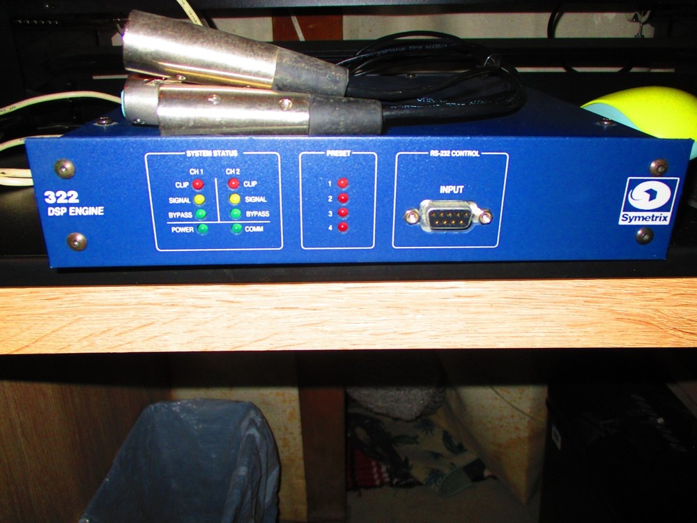 SYMETRIX 322 DIGITAL DYNAMICS DSP PROCESSOR With Power Cord (1)