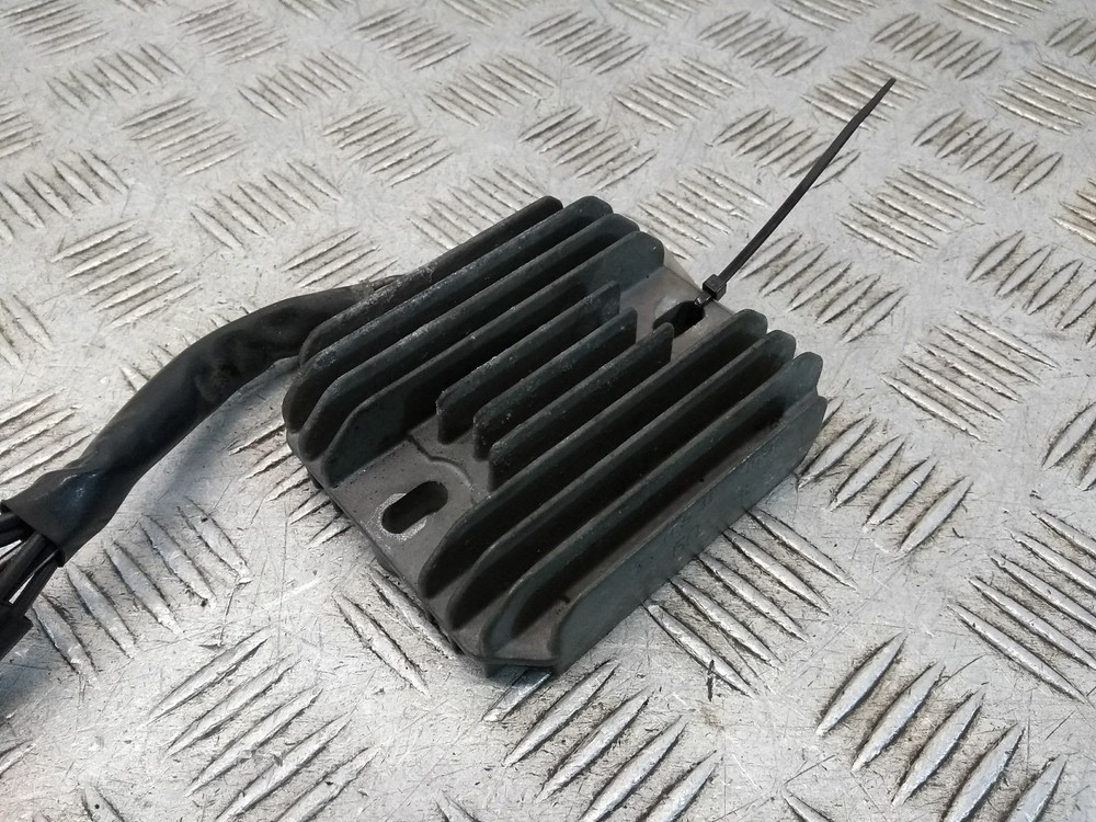2004 SUZUKI SV650 RECTIFIER REGULATOR