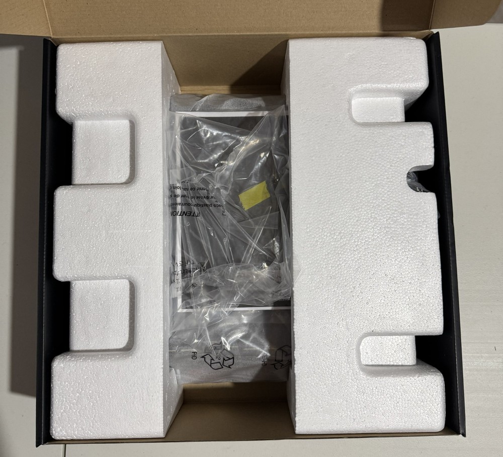 Akai APC20 MIDI Controller For Ableton - Open Box