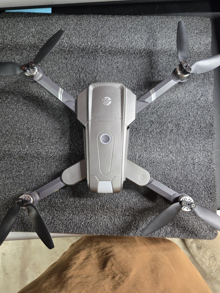 SKYHAWK FOLDABLE VIDEO GPS DRONE WIFI CONTROLED APP 1000 FT FLIGHT RANGE CAMERA