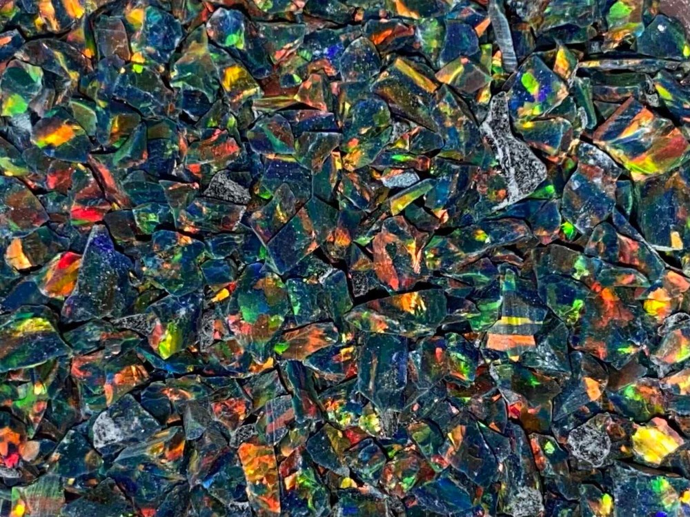 Crushed Opal Black Flame/ Crushed Bello Opal