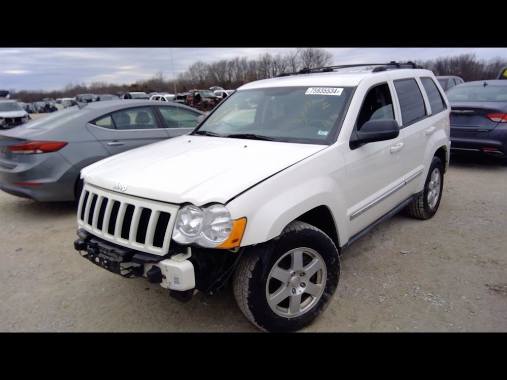 2009-2010 JEEP COMMANDER Power Supply Includes Fuse Box 4692214AA