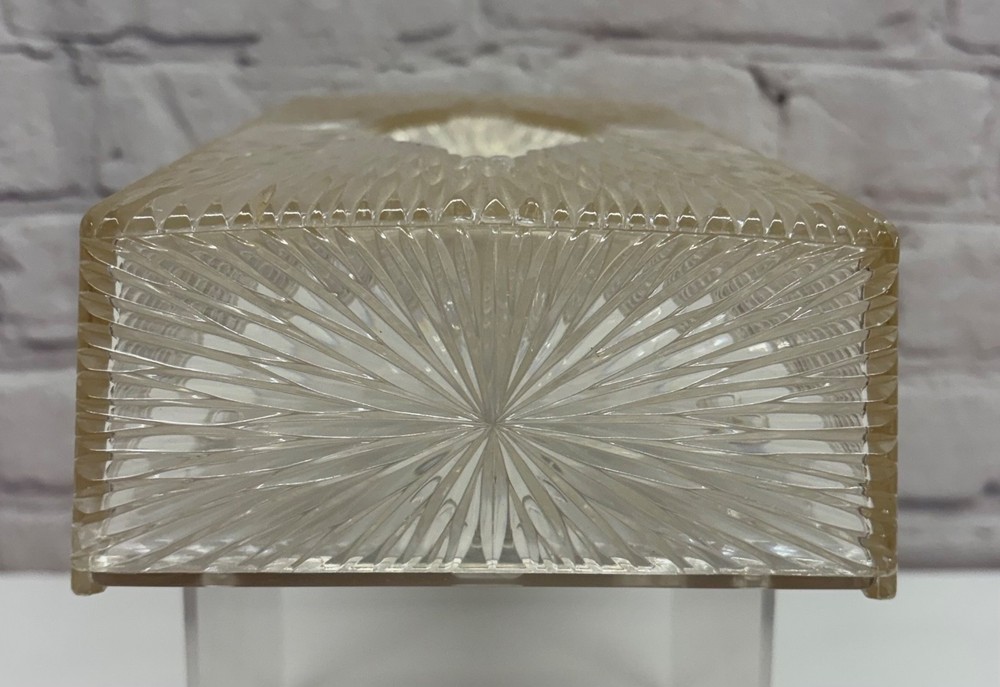 Vtg Tissue Box Holder Clear Acrylic Lucite Plastic Sunburst Pattern Wall Mount