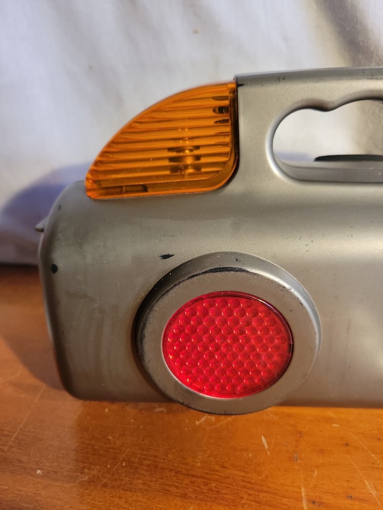 VINTAGE Auto Emergency Kit Flashlight with built-in Tool kit TESTED * Works *