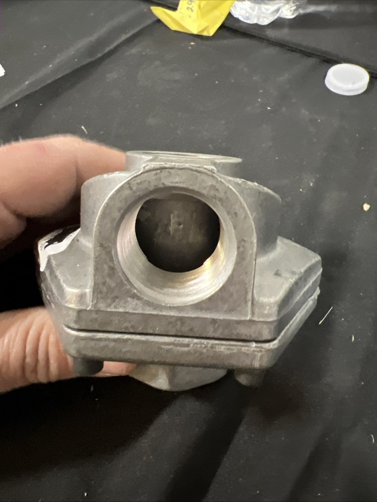 Parker Regulator OR75VB Max Psi 150. NEW!!