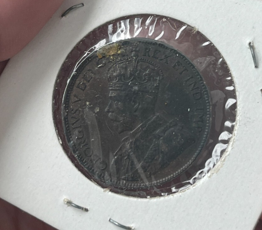 1917 Canada 1 One Cent - Glue Residue L2