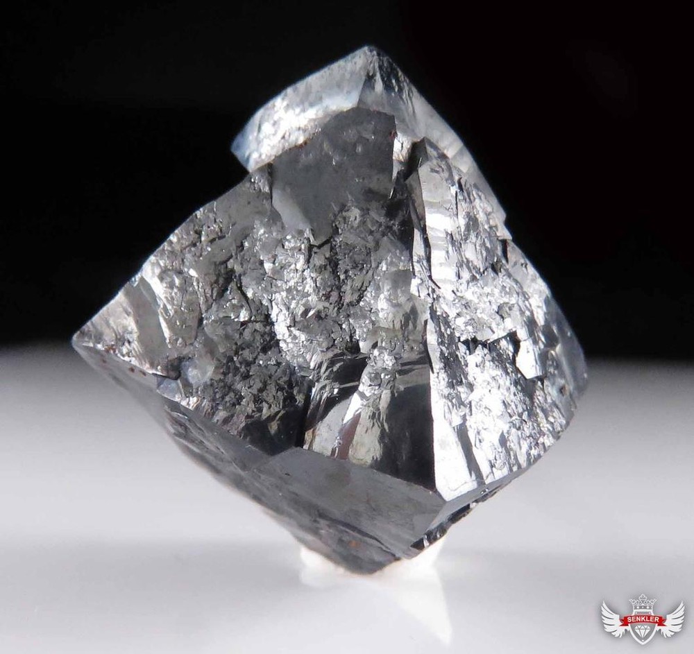 108.62CT. COMPLETE TWINNED CUPRITE - RUSSIA