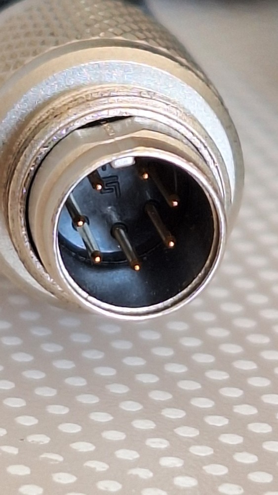 Mitutoyo 905409 to Kroeplin 7 Pin Data Cable