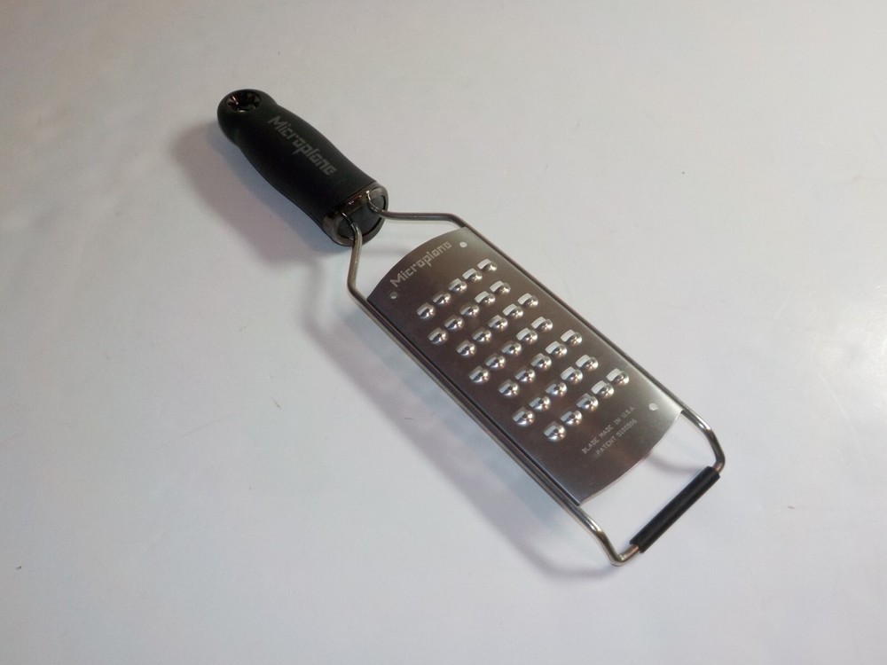 Microplane Gourmet Series Fine Cheese Grater