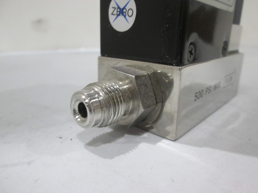 Unit, UFC-1020, 1 SLPM, O2, Mass Flow Controller, Used