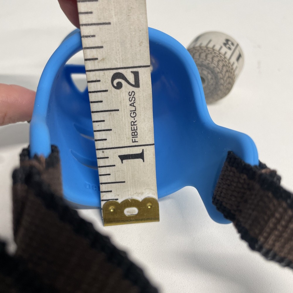 Anti Bite Duck Mouth Muzzle Adjustable Small Snout circumference 6"x 2-3.5" Leng