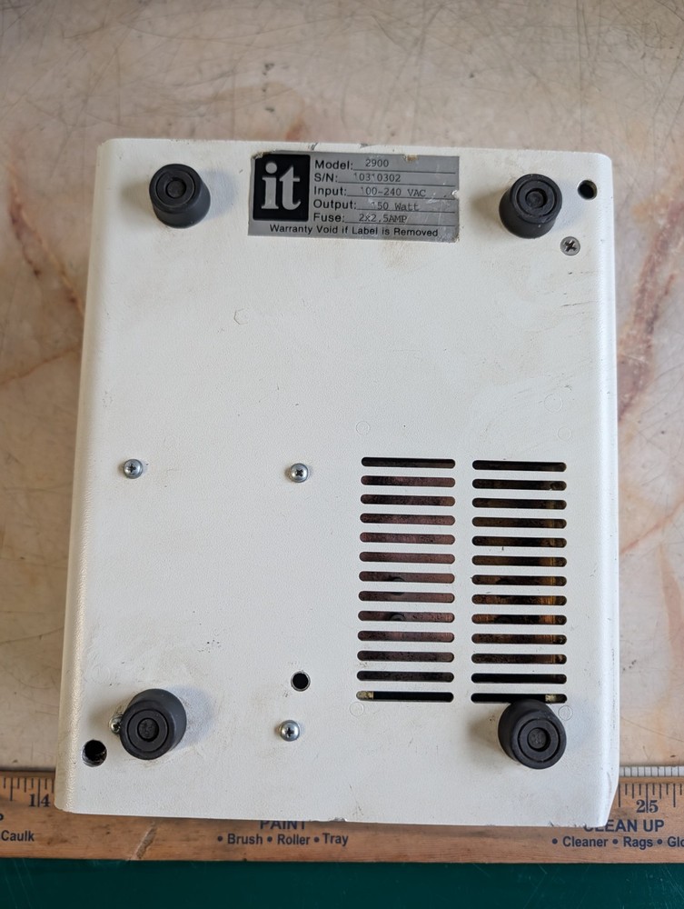 ILLUMINATION TECHNOLOGIES 2900 FIBER OPTIC ILLUMINATOR LIGHT SOURCE